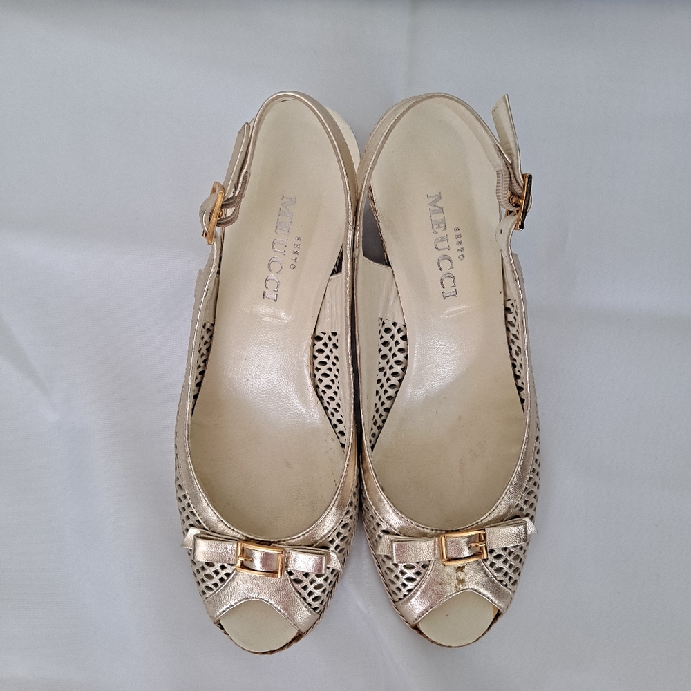 Sesto Meucci Wedge Sandal Italian Leather Gold Bow 8.5 - Picture 6 of 9